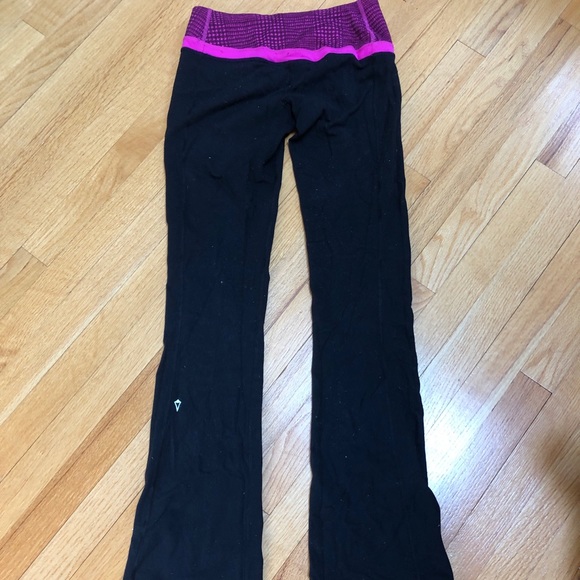 Ivivva Pants - Black Ivivva Yoga pant with flare